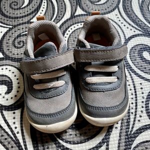 Stride Rite 360 Nick Velcro Sneaker